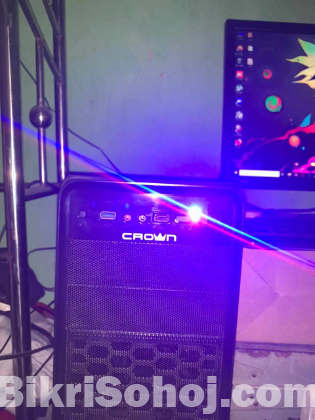 GAMING COMPUTER